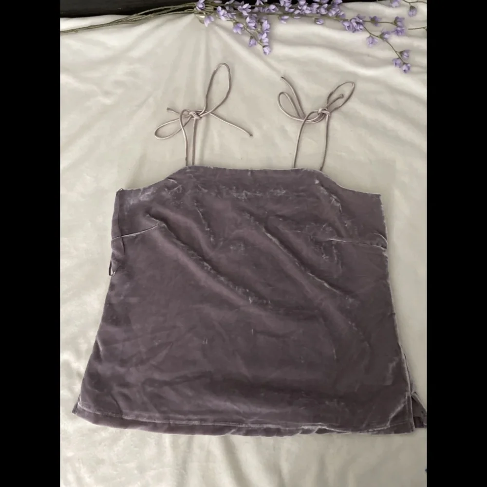 NWT $95 Cupcakes And Cashmere Janika Velvet Tank Top‎ Silver Mauve [ XS ]